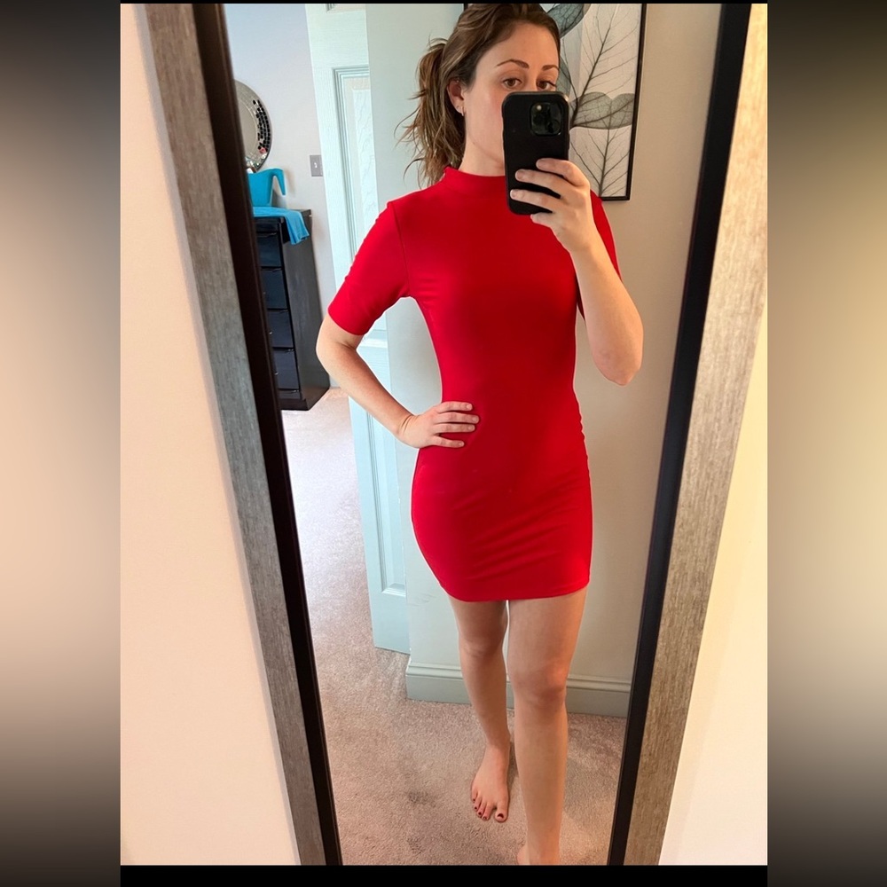 MISSGUIDED CREPE MOCK NECK DRESS